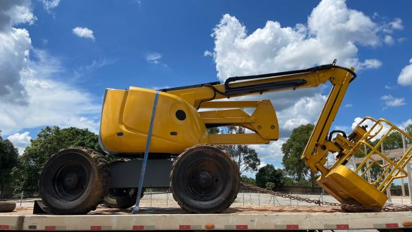 Plataforma Elevatória Articulada Diesel Haulotte HA16 SPX - Usada - Imagem 2