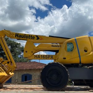Plataforma Elevatória Articulada Diesel Haulotte HA16 SPX - Usada